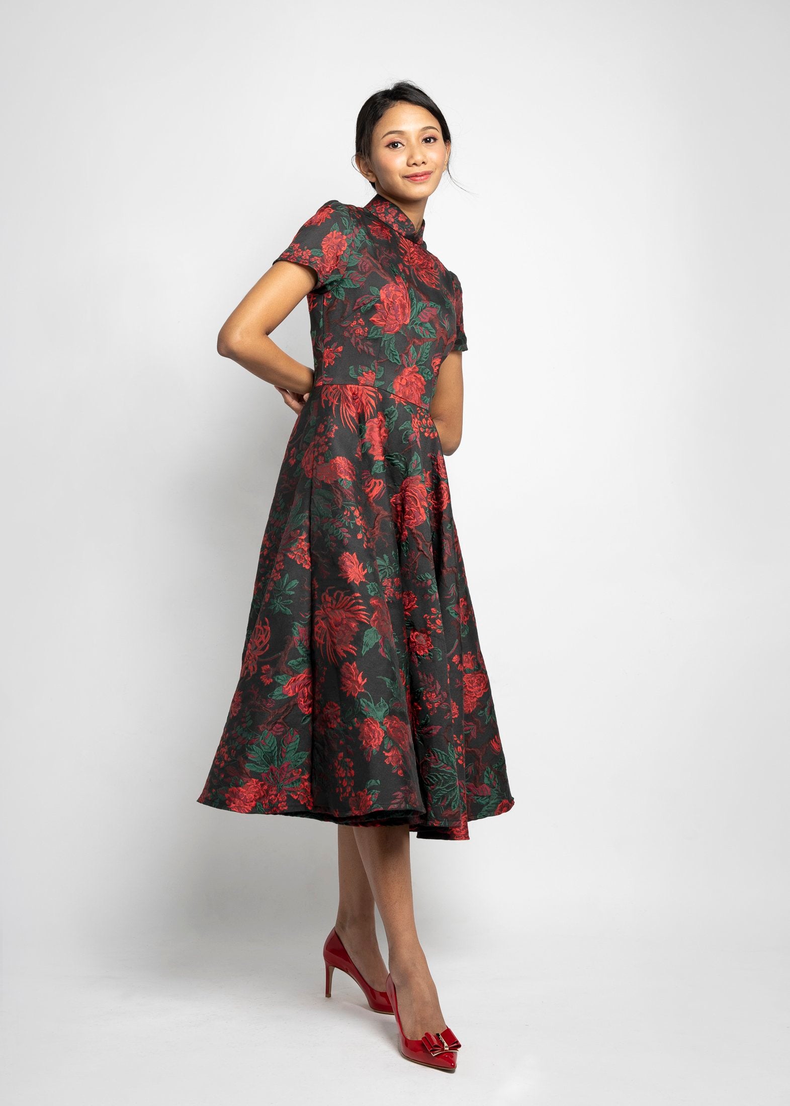 Jubilee Dress in Black Mistletoe