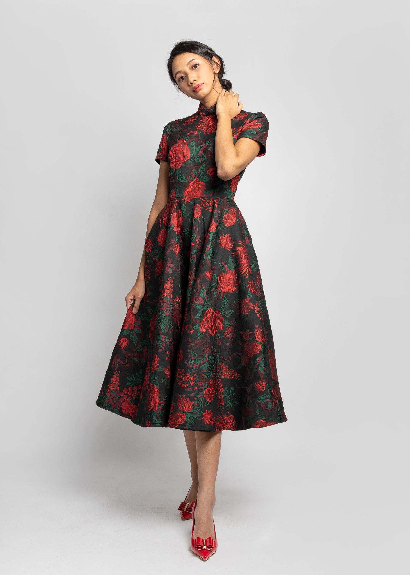 Jubilee Dress in Black Mistletoe