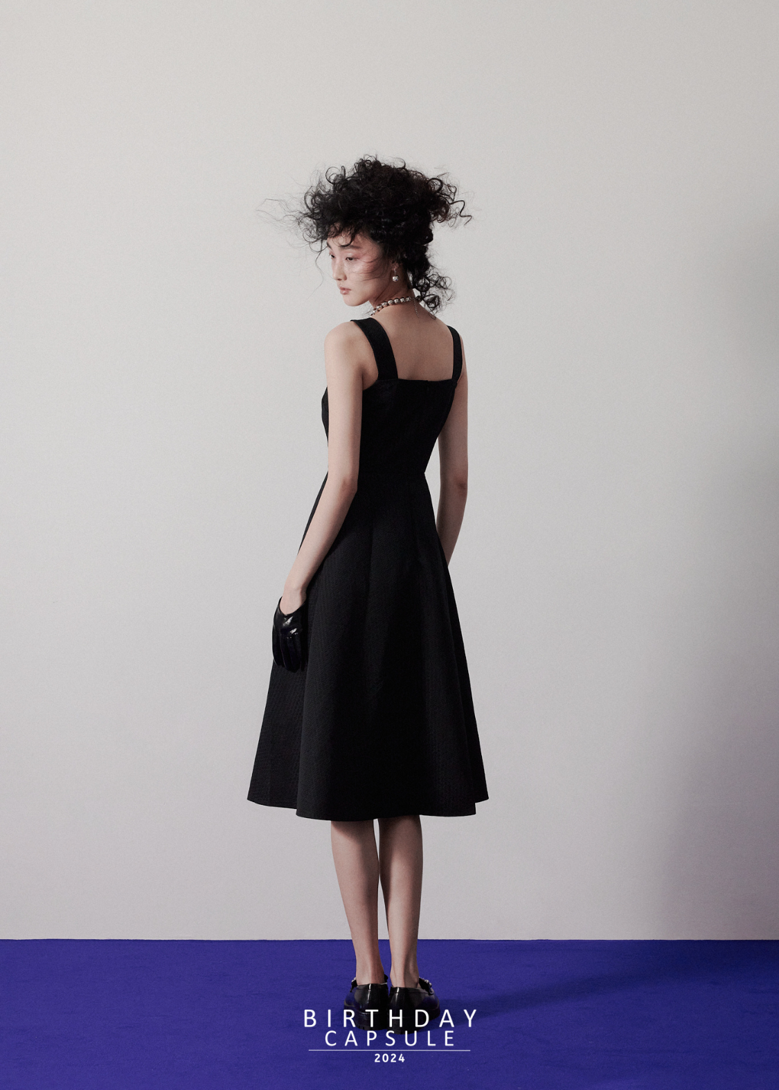 Anya Midi Dress in Vintage Black