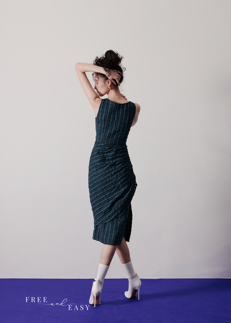 Nyad Dress in Teal Seersucker